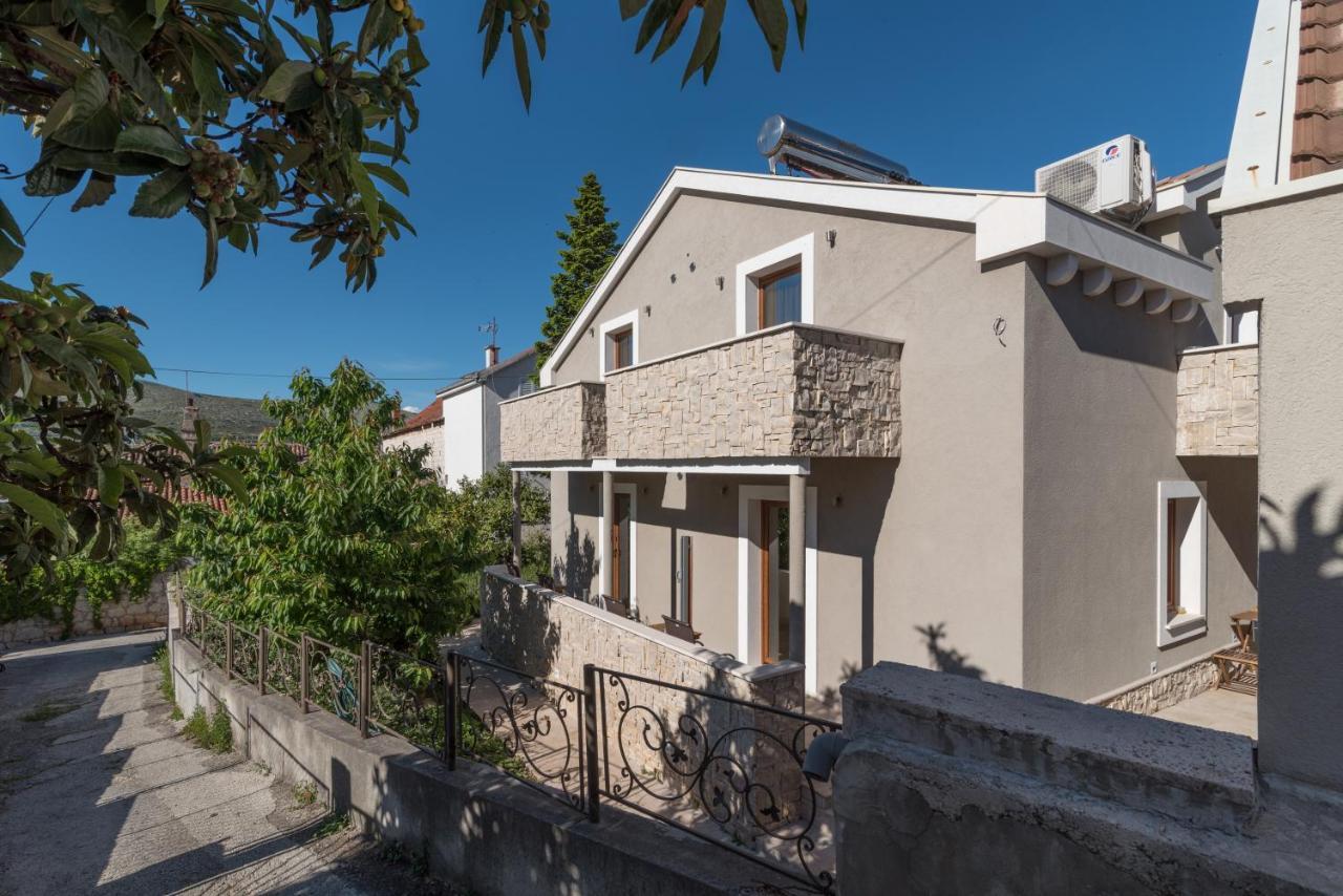 Villa Lucica Trogir Exterior foto